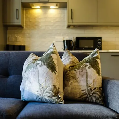 Hotwells Flat 7- Hopewell *