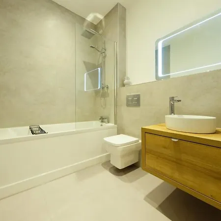 Hotwells Flat 7- Hopewell