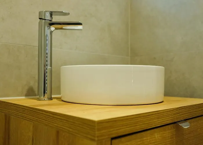 Hotwells Flat 7- Hopewell *